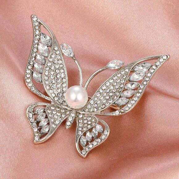 Butterfly Brooch - Picture 1 of 4
